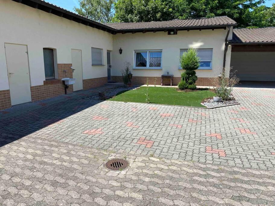 Ferienwohnung Malin Ludwigshafen am Rhein Bagian luar foto